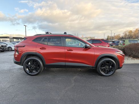 Certified 2024 Chevrolet Trax ACTIV w/ Driver Confidence Package image 4