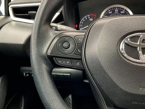 Used 2022 Toyota Corolla LE image 21