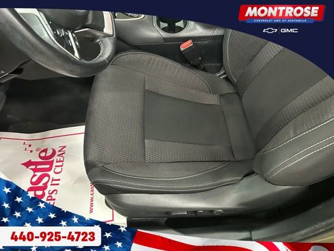 Used 2022 Subaru Outback Premium image 19