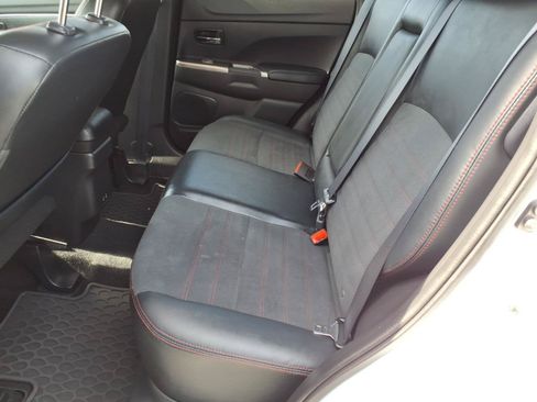 Used 2022 Mitsubishi Outlander Sport SE FWD image 10