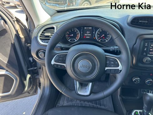 Used 2019 Jeep Renegade Sport FWD image 14