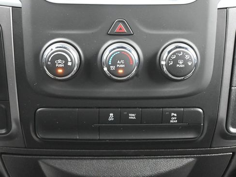 Used 2024 RAM 1500 Warlock RWD image 17