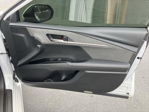 Certified 2025 Toyota Camry XLE w/ Premium Plus Package FWD image 34