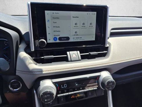 Used 2025 Toyota RAV4 XLE w/ Convenience Package AWD/4WD image 12