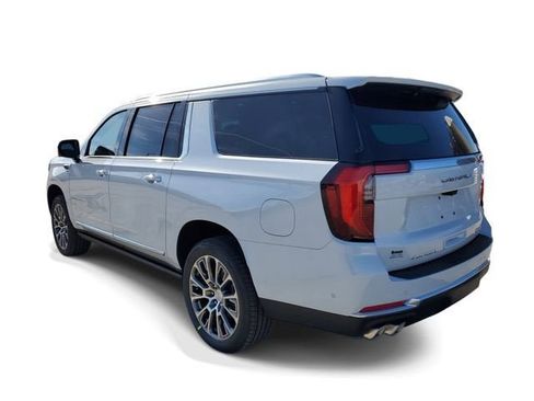 New 2026 GMC Yukon XL Denali w/ Denali Reserve Package AWD/4WD image 4