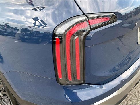 Used 2023 Kia Telluride EX X-Line AWD/4WD image 27