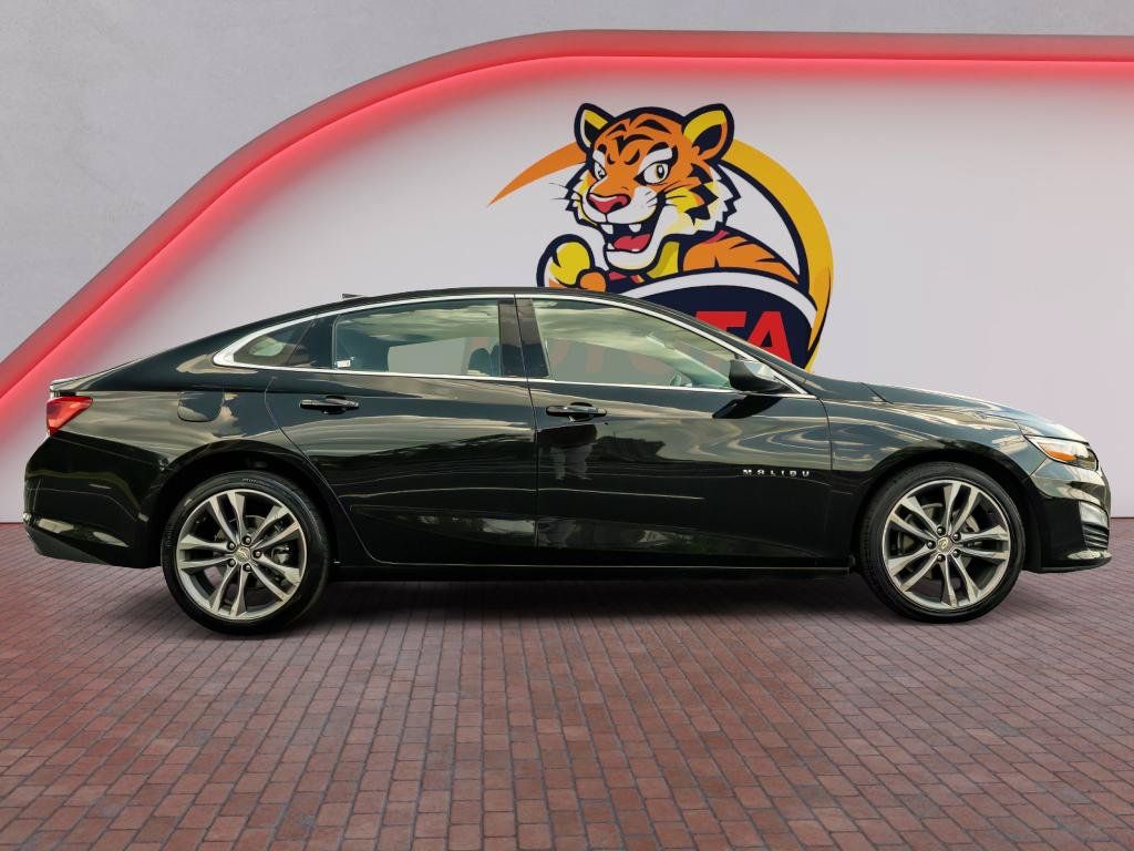 Used 2025 Chevrolet Malibu LT FWD image 4