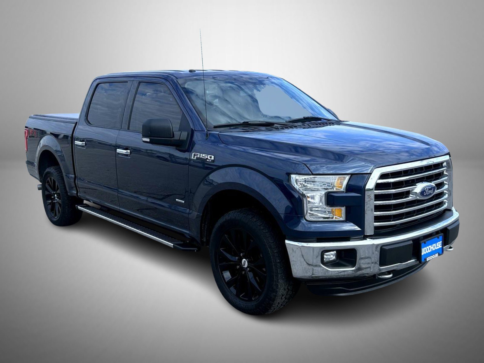 Used 2015 Ford F150 XLT w/ Equipment Group 302A Luxury AWD/4WD image 3