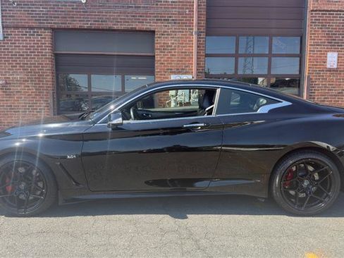 Used 2019 INFINITI Q60 3.0t Luxe w/ Essential Package AWD/4WD image 10