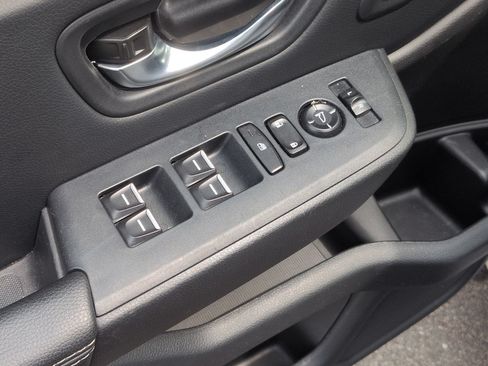 Used 2024 Honda Pilot Touring image 14