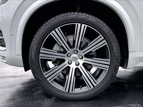 Used 2023 Volvo XC90 B6 Ultimate w/ Protection Package Premier AWD/4WD image 11