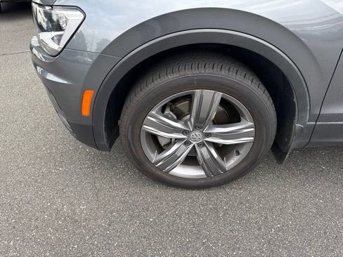 Used 2020 Volkswagen Tiguan SEL w/ 3rd Row Seat Package AWD/4WD image 4