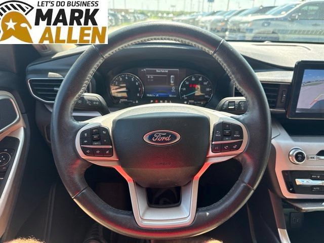 Used 2023 Ford Explorer XLT w/ Equipment Group 202A RWD image 12