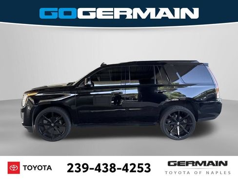 Used 2016 Cadillac Escalade Premium AWD/4WD image 2