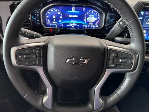Certified 2023 Chevrolet Silverado 1500 RST AWD/4WD image 15