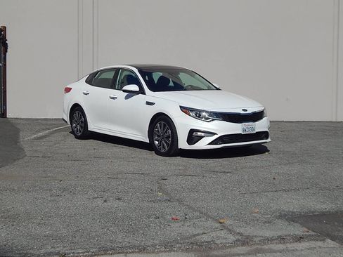 Used 2019 Kia Optima LX w/ LX Premium Package FWD image 1