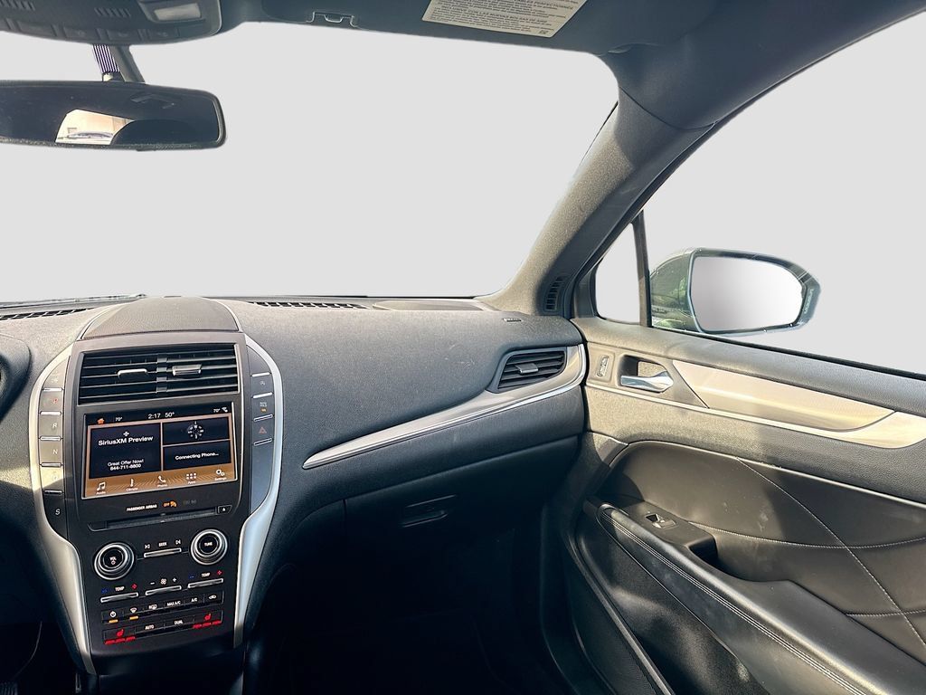 Used 2019 Lincoln MKC Premiere FWD image 23