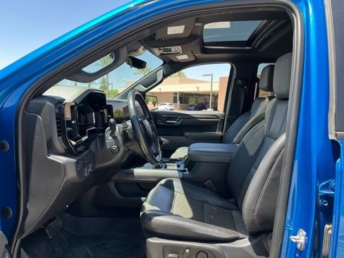 Used 2023 Chevrolet Silverado 1500 ZR2 w/ Technology Package AWD/4WD image 11