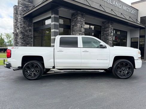 Used 2017 Chevrolet Silverado 1500 LT w/ All Star Edition AWD/4WD image 7