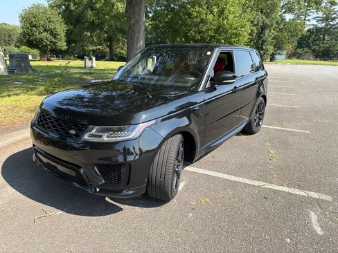 Used 2019 Land Rover Range Rover Sport HST AWD/4WD image 3
