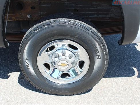 Used 2001 Chevrolet Silverado 2500 LS w/ Off-Road Skid Plate Pkg AWD/4WD image 19
