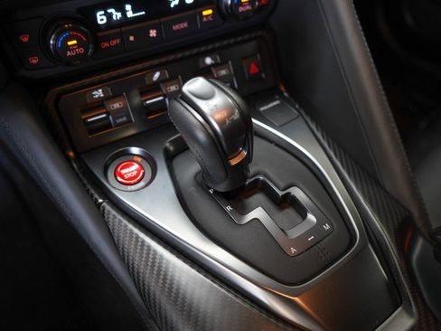 Used 2021 Nissan GT-R Premium image 55
