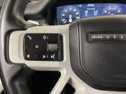 Used 2020 Land Rover Defender 110 HSE image 21