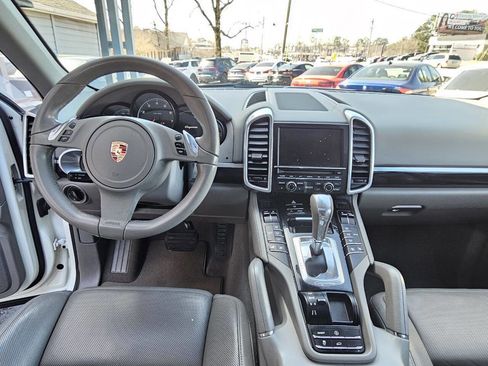 Used 2012 Porsche Cayenne Tiptronic AWD 4dr SUV image 10