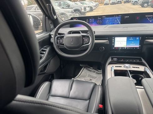 New 2025 Lincoln Navigator Reserve w/ Jet Appearance Package AWD/4WD image 40
