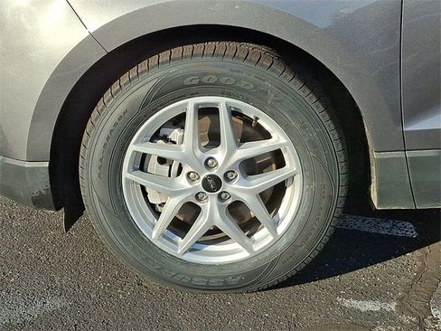 Used 2024 Ford Edge SEL image 8