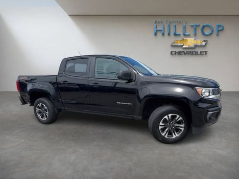 Used 2022 Chevrolet Colorado Z71 AWD/4WD image 3