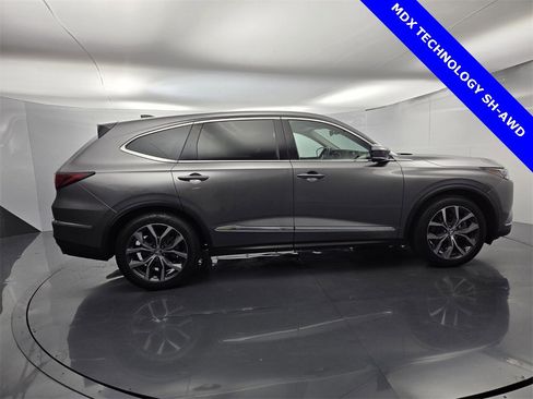 Used 2023 Acura MDX SH-AWD w/ Technology Package image 14
