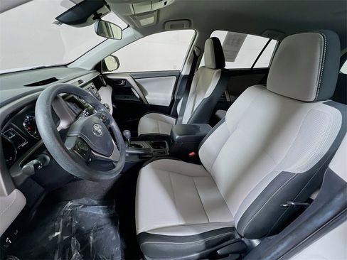 Certified 2018 Toyota RAV4 LE Plus image 19