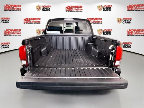 Certified 2020 Toyota Tacoma SR image 27