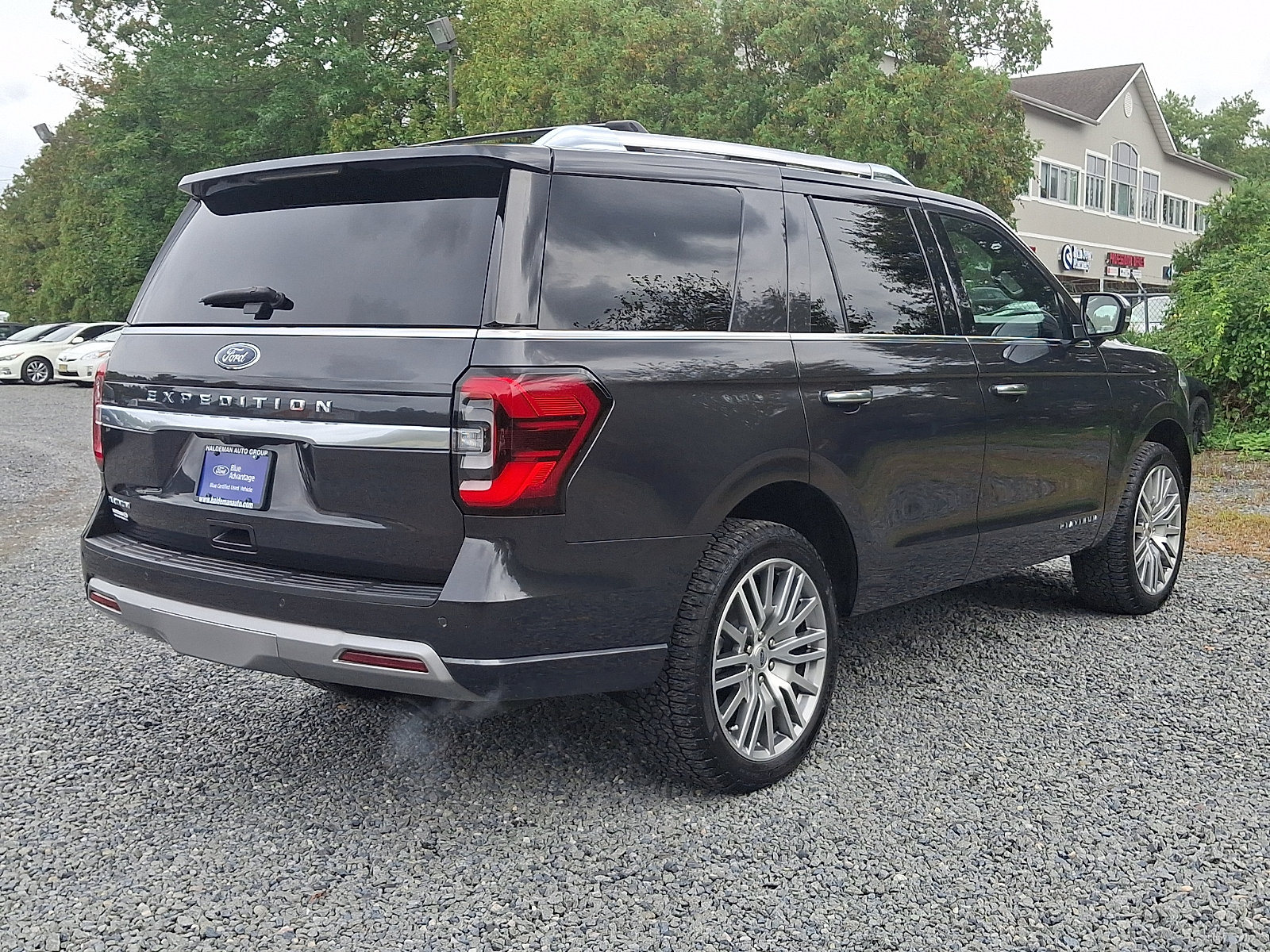Certified 2023 Ford Expedition Platinum AWD/4WD image 7