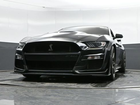 Used 2020 Ford Mustang Shelby GT500 w/ Carbon Fiber Track Pack RWD image 45