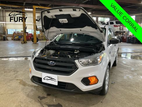 Used 2017 Ford Escape S FWD image 32