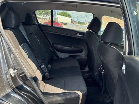 Used 2018 Kia Sportage LX AWD/4WD image 10