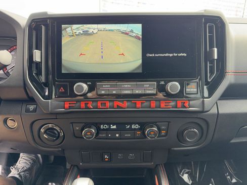 Used 2025 Nissan Frontier PRO-4X w/ Interior Protection Package AWD/4WD image 30