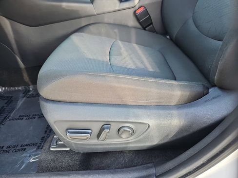 Certified 2025 Toyota RAV4 XLE FWD image 17