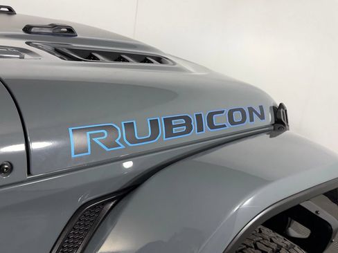 Used 2024 Jeep Wrangler Unlimited Rubicon 4xe AWD/4WD image 12
