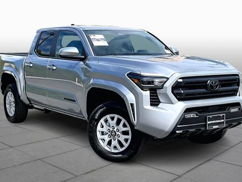 Used 2026 Toyota Tacoma SR5 image 2