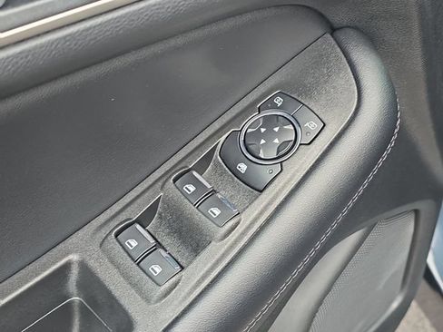 Certified 2024 Ford Edge SEL AWD/4WD image 9