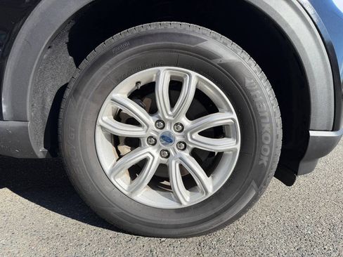 Used 2021 Ford Explorer 4WD w/ Class III Trailer Tow Package image 25