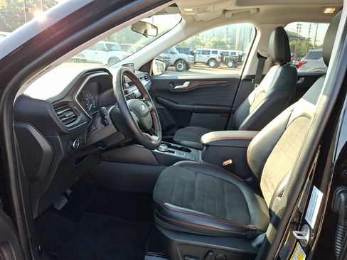 Used 2022 Ford Escape SEL w/ SEL Stealth AWD Package image 13