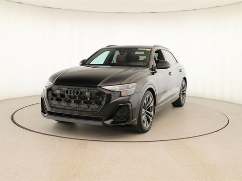 Certified 2025 Audi Q8 Prestige w/ Prestige Package image 12