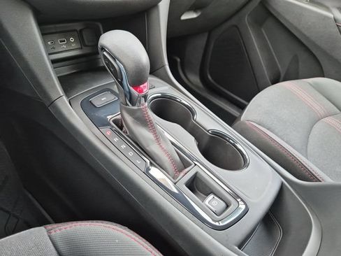 Used 2024 Chevrolet Equinox RS w/ LPO, Floor Liner Package AWD/4WD image 18