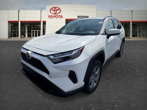 Certified 2025 Toyota RAV4 XLE AWD/4WD image 1