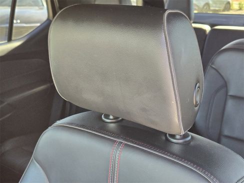 Used 2022 Chevrolet Traverse RS image 20