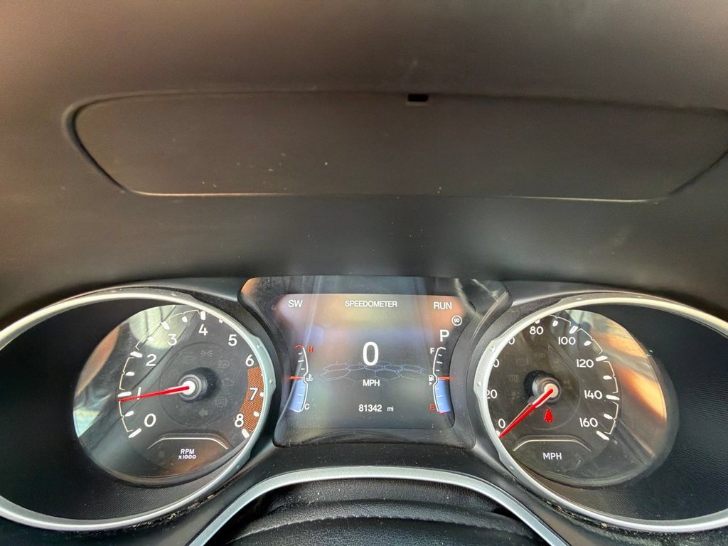 Used 2020 Jeep Compass Limited w/ Luxury Seat Group AWD/4WD image 9